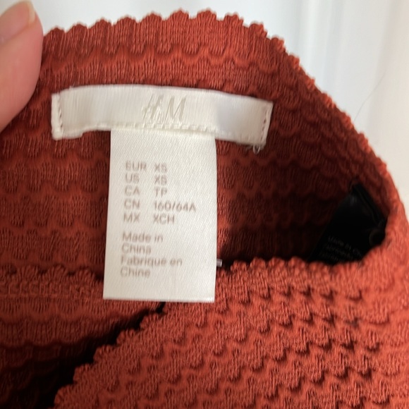 H&M high-waisted skirt XS - Picture 4 of 4